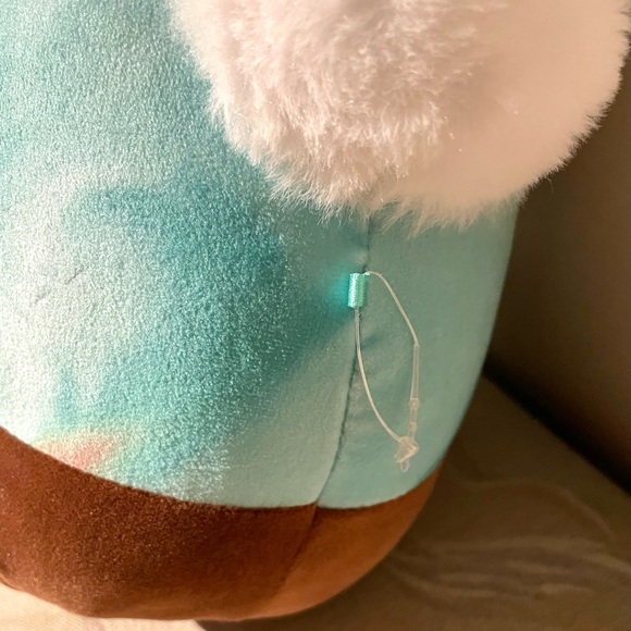 Revna Squishmallow 8” - Picture 4 of 5